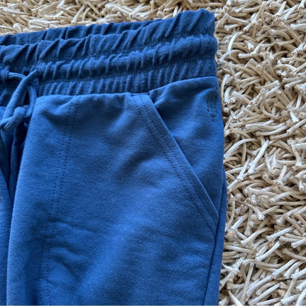 Free People FP Movement Sunny Skinny Sweatpants Size Small Navy - Picture 9 of 9